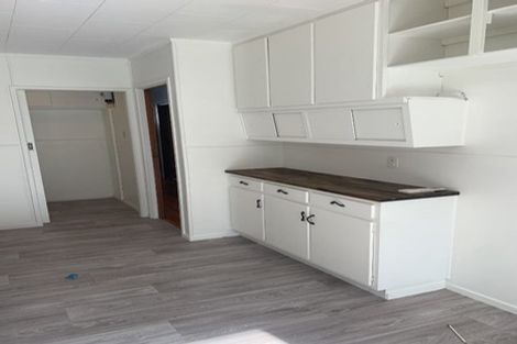 Photo of property in 50 Hellyers Street, Birkdale, Auckland, 0626