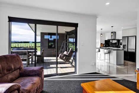 Photo of property in 261 Ohangai Road, Hawera, 4673