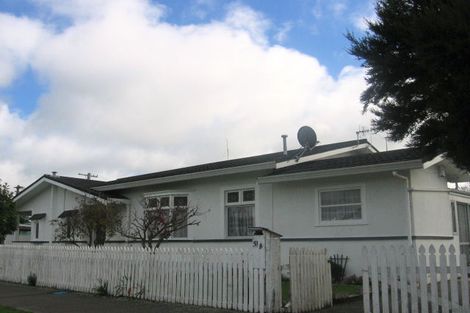 Photo of property in 51 Chelwood Street, Takaro, Palmerston North, 4412