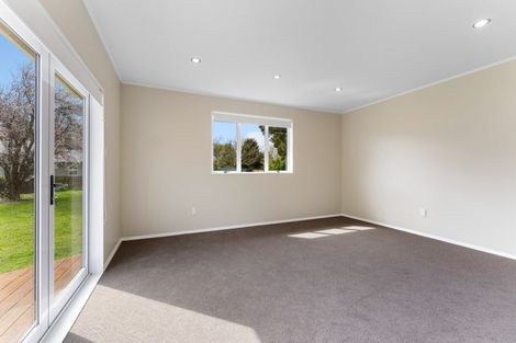 Photo of property in 30 Tararua Street, Pahiatua, 4910