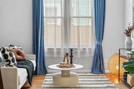 Photo of property in 18 Tay Street, Whanganui, 4500