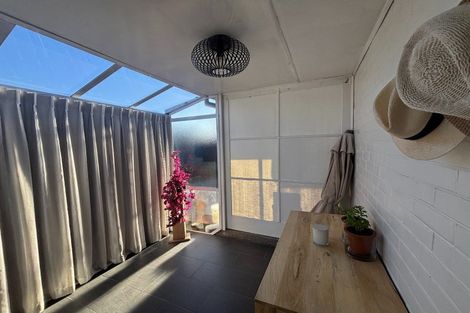 Photo of property in 2/28 Hampton Place, Burnside, Christchurch, 8053