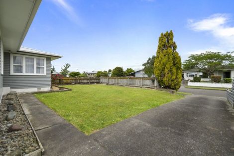 Photo of property in 3 Somerset Crescent, Highbury, Palmerston North, 4412