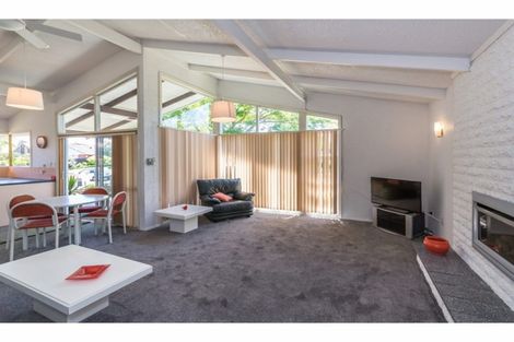 Photo of property in 25 Rosedale Place, Avonhead, Christchurch, 8042