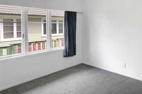 Photo of property in 11 Edwards Avenue, Henderson, Auckland, 0610