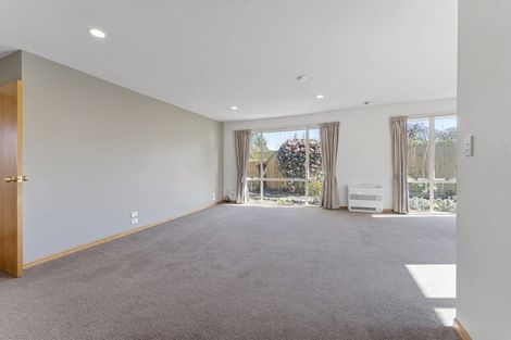 Photo of property in 33 Dee Street, St Albans, Christchurch, 8014