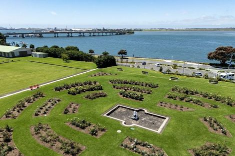 Photo of property in 3/22 Cliff Road, Tauranga, 3110
