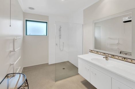 Photo of property in 16 Maria Street, Lumsden, 9730