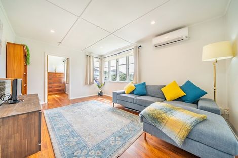 Photo of property in 16 Sladden Street, Naenae, Lower Hutt, 5011