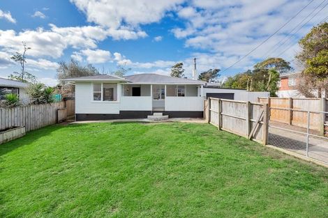 Photo of property in 49a Stanley Road, Glenfield, Auckland, 0629