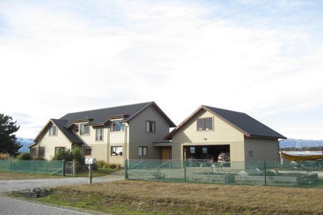 Photo of property in 245 Riverbank Road, Wanaka, 9382
