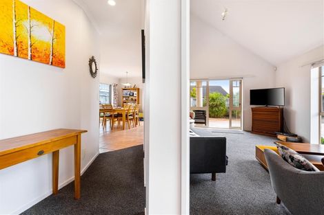 Photo of property in 40 Starlight Cove, Hobsonville, Auckland, 0618