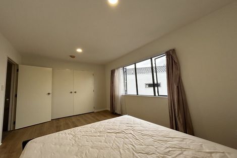 Photo of property in Lakeview Terrace, 24/14 Ambrico Place, New Lynn, Auckland, 0600