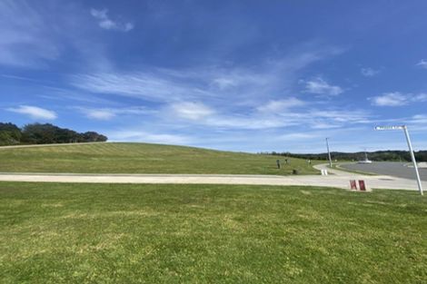 Photo of property in 27 Sycamore Drive, Sunnynook, Auckland, 0620