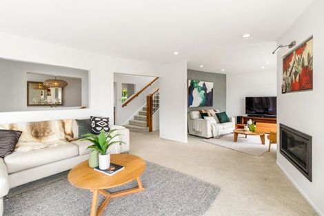 Photo of property in 22 Tiri Road, Milford, Auckland, 0620