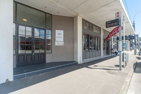 Photo of property in Endeavour Apartments, 125u8 Thorndon Quay, Pipitea, Wellington, 6011