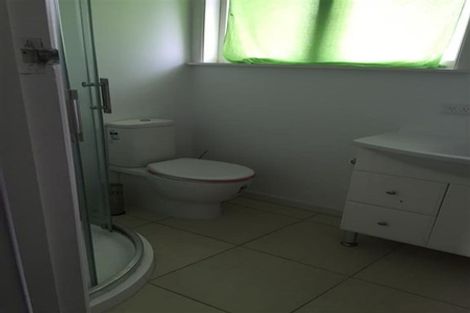Photo of property in 16 Rollerson Street, Papakura, 2110