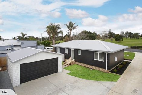 Photo of property in 14a Racecourse Road, Waiuku, 2123