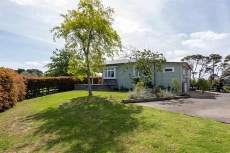 Photo of property in 17 Griggs Road, Whitford, Howick, 2571