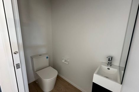 Photo of property in 37 Kamahi Place, Paraparaumu, 5032