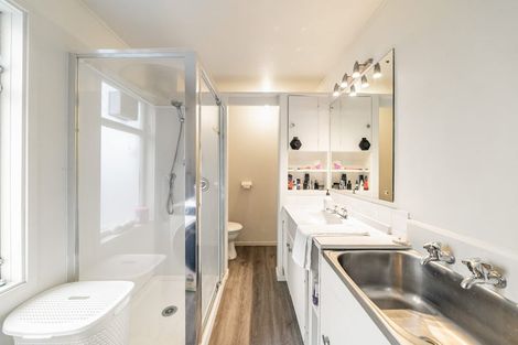 Photo of property in 61b Mortimer Terrace, Brooklyn, Wellington, 6021