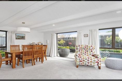 Photo of property in 4/11 Bristol Street, St Albans, Christchurch, 8014