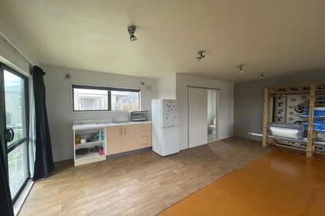 Photo of property in 6 Preston Avenue, Belmont, Auckland, 0622