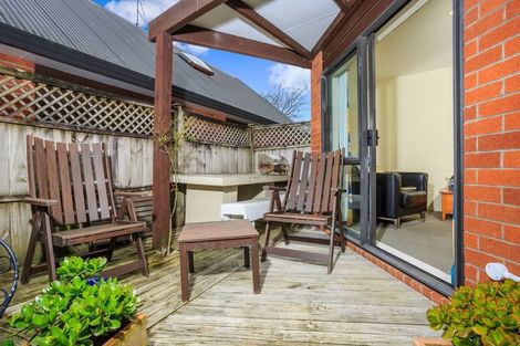 Photo of property in 37 Fields Parade, Oteha, Auckland, 0632
