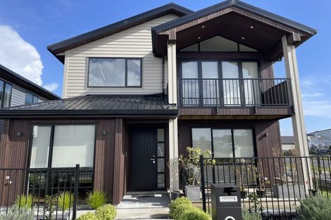 Photo of property in 1 Picnic Point Road, Hobsonville, Auckland, 0616