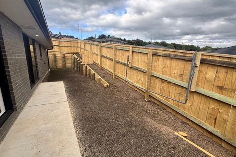 Photo of property in 33 Coptic Terrace, Pokeno, 2402