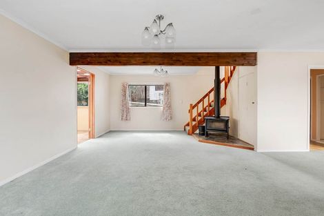 Photo of property in 13 Makiri Street, Helensville, 0800