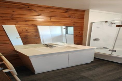 Photo of property in 5 Shackle Lane, Whitby, Porirua, 5024