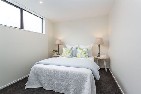 Photo of property in 10 Bishop Street, Green Bay, Auckland, 0604