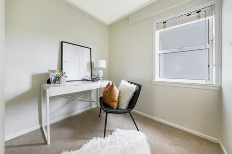 Photo of property in 2/9 Esmonde Road, Takapuna, Auckland, 0622