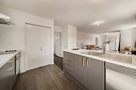 Photo of property in 2/65 Kuaka Crescent, Bromley, Christchurch, 8062