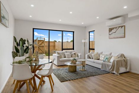 Photo of property in 12 Kapeta Lane, Karaka, 2113