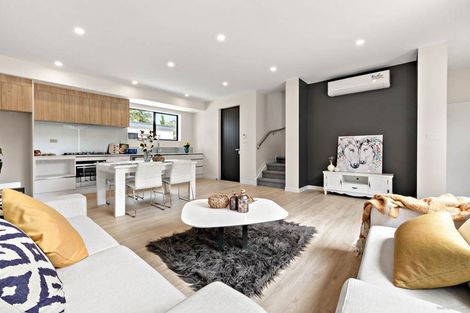 Photo of property in 37b Kingdale Road, Henderson, Auckland, 0610