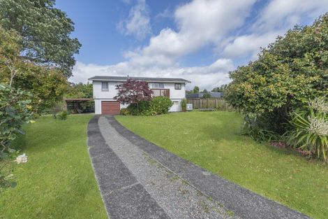 Photo of property in 13 Booker Place, Weymouth, Auckland, 2103