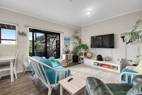 Photo of property in 854 Inland Road, Helensville, 0875