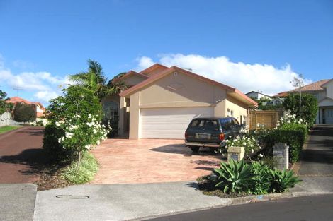 Photo of property in 24 Tyburn Lane, Unsworth Heights, Auckland, 0632