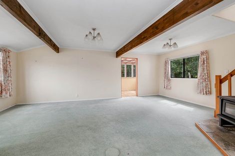 Photo of property in 13 Makiri Street, Helensville, 0800