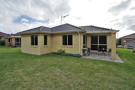 Photo of property in 55 Sovereign Isle Lane, Rototuna, Hamilton, 3210