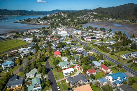 Photo of property in 11 Kauri Place, Tairua, 3508