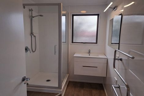 Photo of property in 3 Manaia View Road, One Tree Point, 0118