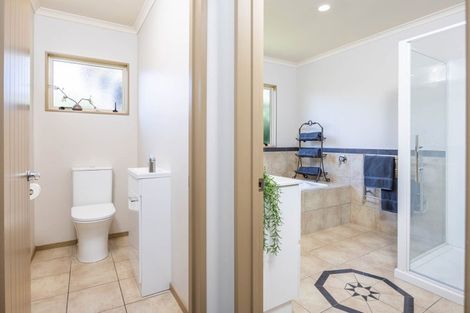 Photo of property in 11 Gavin Heights, Rototuna, Hamilton, 3210