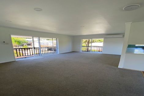 Photo of property in 21 Eskdale Road, Birkdale, Auckland, 0626