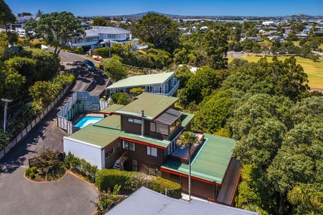 Photo of property in 59 Seaview Avenue, Northcote, Auckland, 0627