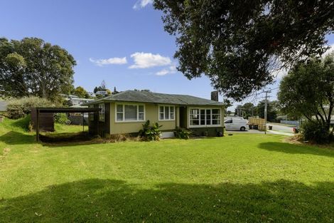 Photo of property in 2 Windsor Road, Bellevue, Tauranga, 3110