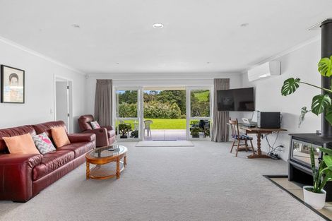 Photo of property in 429 Waitoki Road, Waitoki, Silverdale, 0994