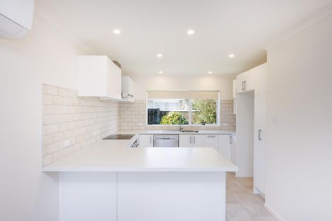 Photo of property in 21a Rangitira Avenue, Palmerston North, 4414